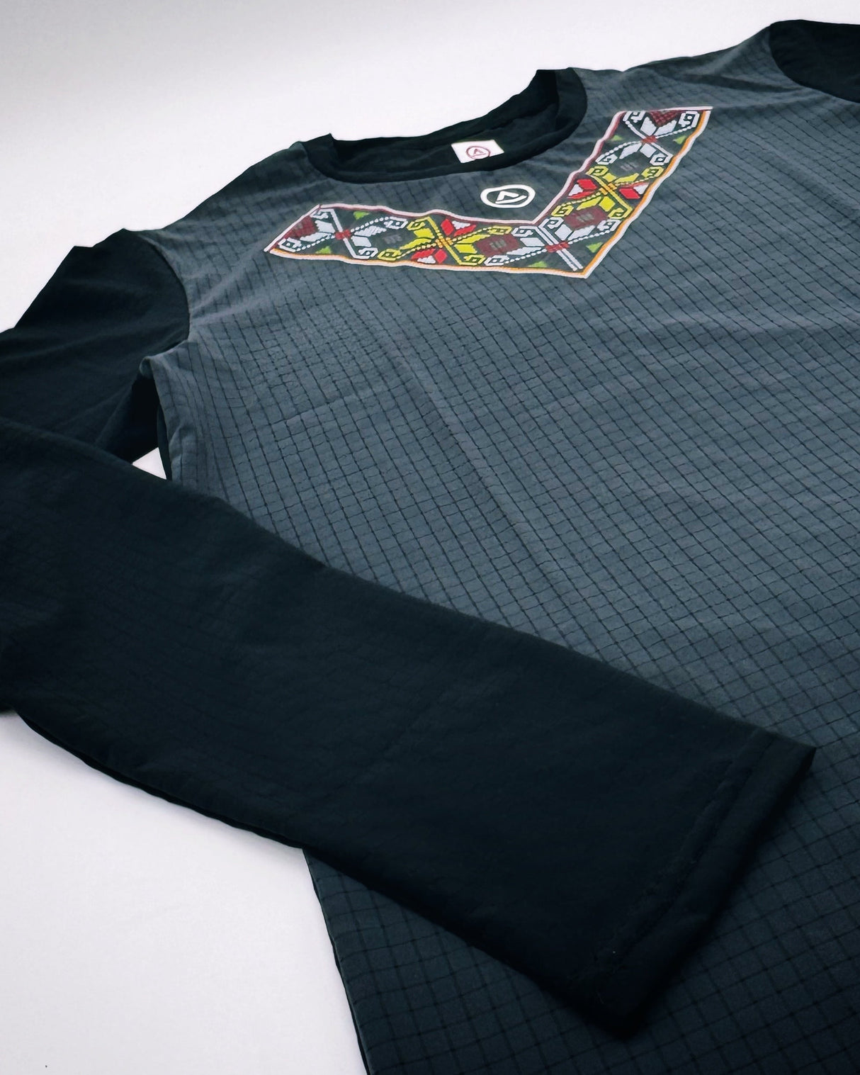 Uleyan Super Light LS Shirt (dark gray / black) - unisex - Ahon.ph