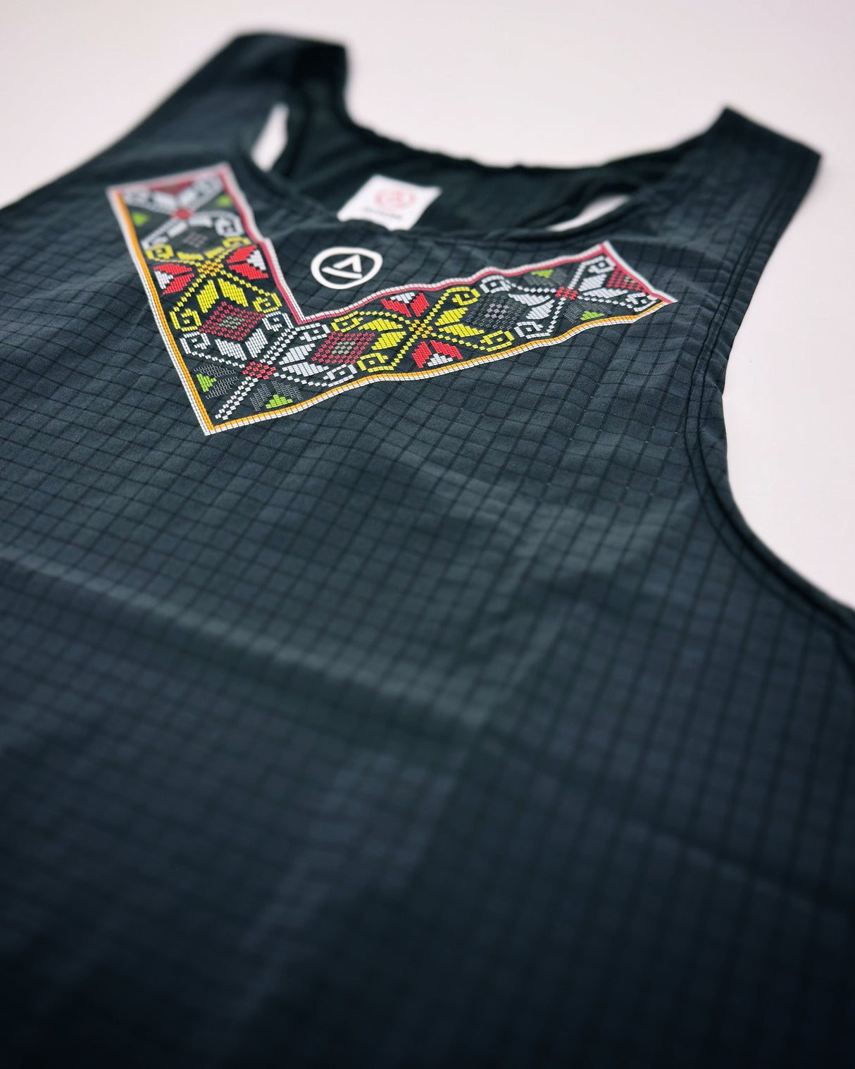 Uleyan Super Light Singlet (dark gray / black) - unisex - Ahon.ph