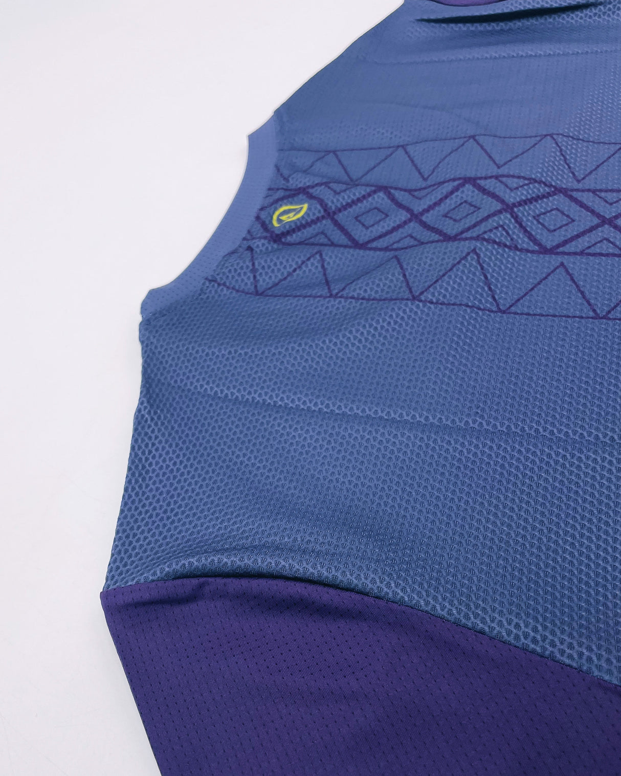 Ultra Light Running Shirt (stone / indigo / gold) - unisex - Ahon.ph
